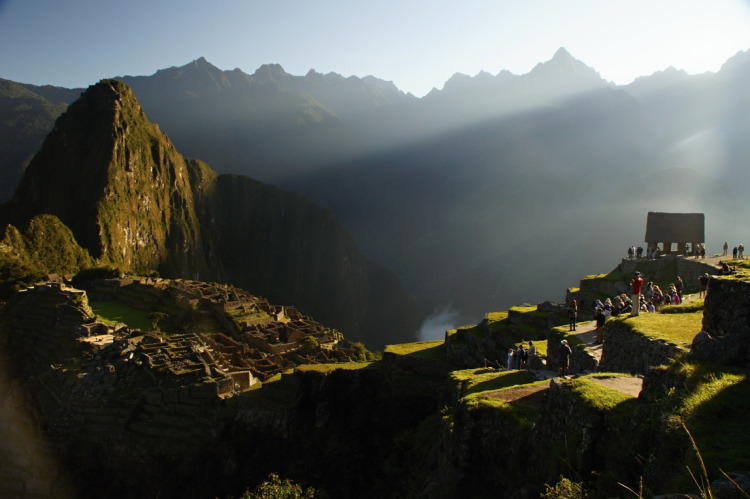 východ slunce na Machu Picchu je kouzelný