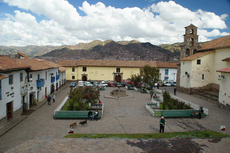 Cuzco - náměstí ve čtvrti San Blas